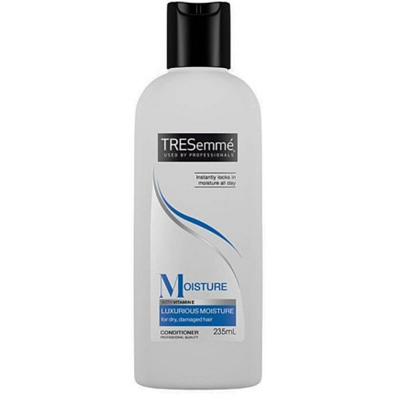 TRESemmé Moisture Rich Hydratačný kondicionér na suché a poškodené vlasy 235 ml