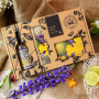 English Soap Narcissus Lime - Narcis a limetka prírodné parfumované toaletné mydlo s bambuckým maslom 240 g + krém na ruky 75 ml + dezinfekčný prípravok na ruky 100 ml, kozmetická sada pre ženy